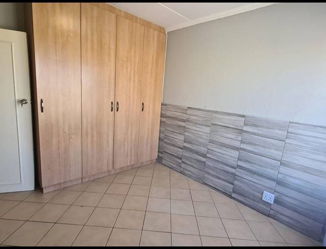 2 BEDROOM PROPERTY TO RENT IN DALPARK EXT 1